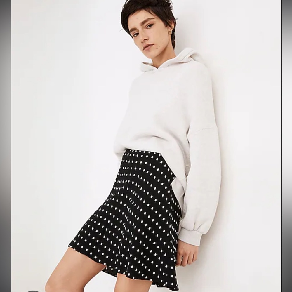 Polka dots black mini skirt from Madewell. Size 2.